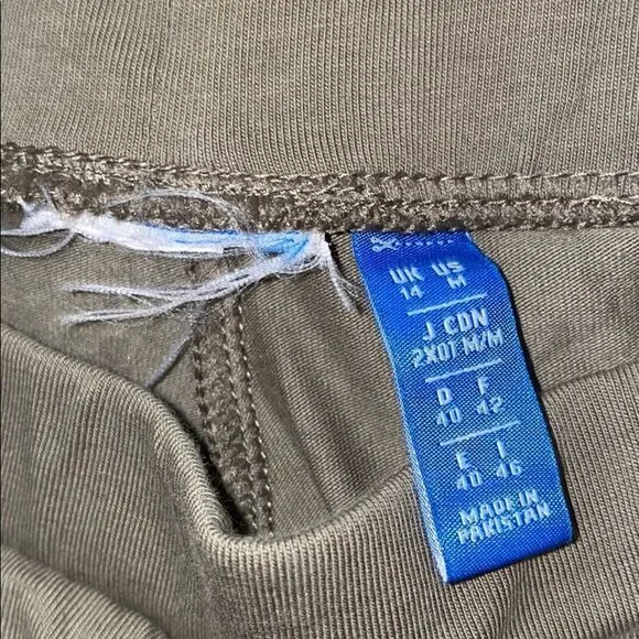 Adidas leggings  - Picture 2 of 3